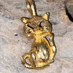 Vintage MEXICO Gold Toned Alloy Cat Pendant